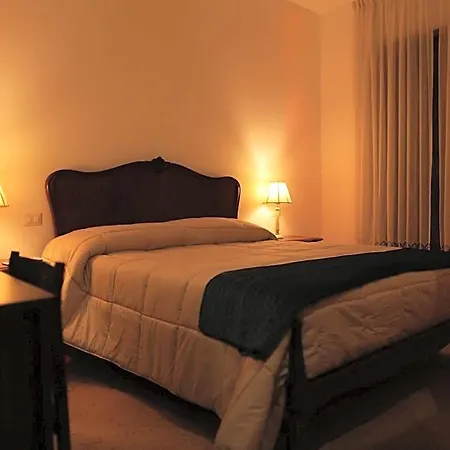 Bailardo فندق مبيت وإفطار 4*